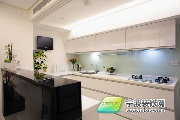簡(jiǎn)約廚房裝修圖片