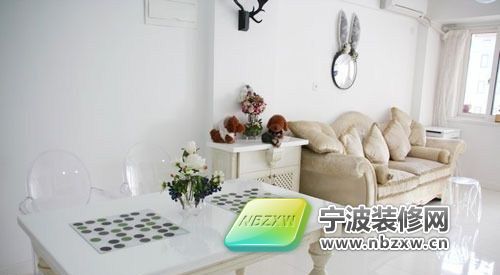 簡約客廳裝修圖片