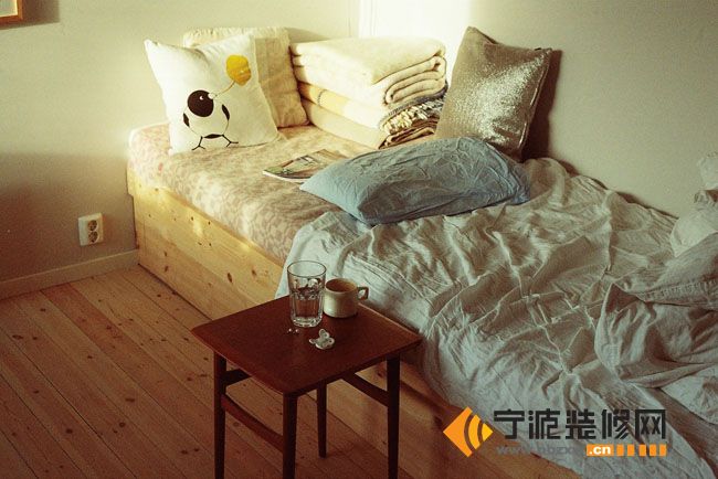 簡(jiǎn)約書房裝修圖片