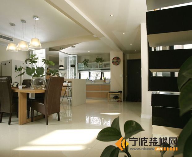 簡(jiǎn)約過(guò)道裝修圖片