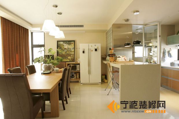 簡(jiǎn)約餐廳裝修圖片
