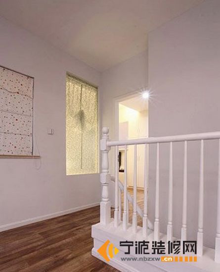 簡(jiǎn)約閣樓裝修圖片