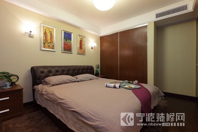 現(xiàn)代臥室裝修圖片