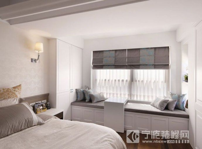 現(xiàn)代陽臺(tái)裝修圖片