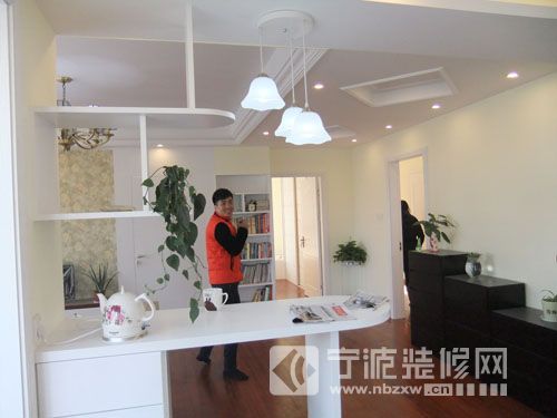 簡(jiǎn)約客廳裝修圖片
