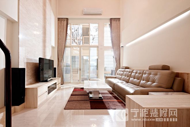 簡(jiǎn)約客廳裝修圖片