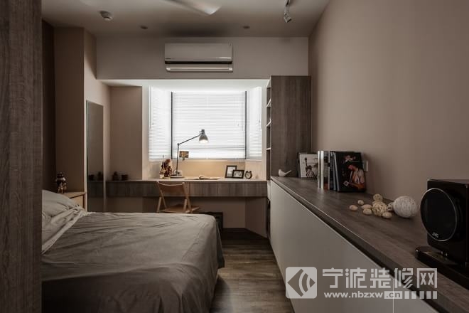 鮮明好色 76平米美式個性化紅磚屋