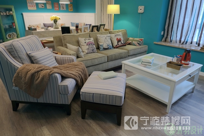 簡約客廳裝修圖片