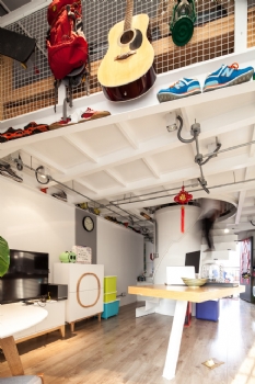 90平Loft公寓陽(yáng)光自由屋裝修圖片現(xiàn)代餐廳裝修圖片