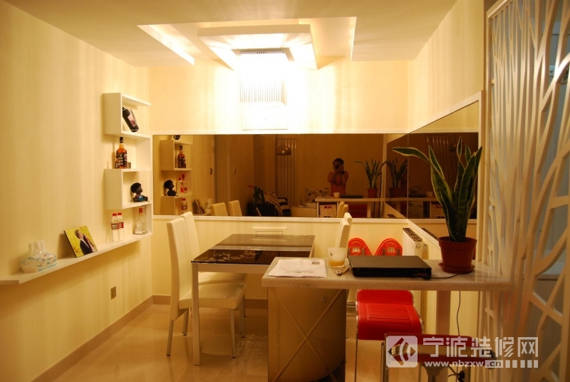 簡(jiǎn)約餐廳裝修圖片